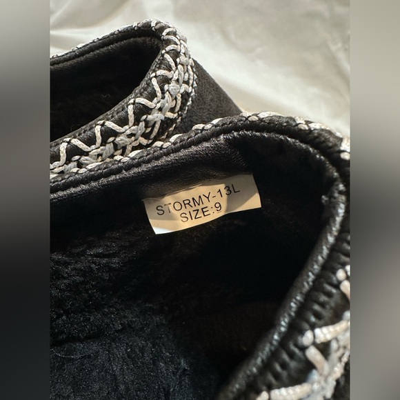 Mudd Stormy Platform Clog in Black - Picture 7 of 13